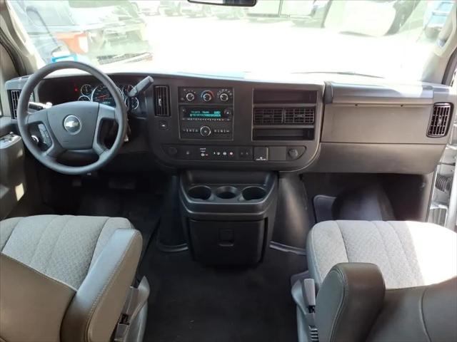 2023 Chevrolet Express Passenger RWD 3500 Extended Wheelbase LT