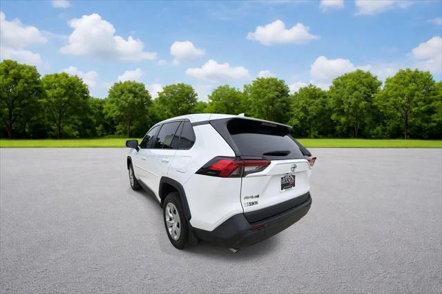 2024 Toyota RAV4 LE