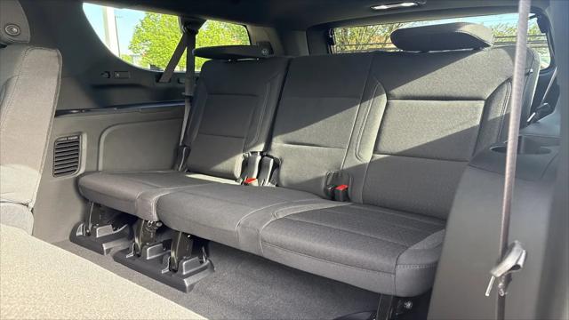 2026 Chevrolet Suburban LS, 4WD