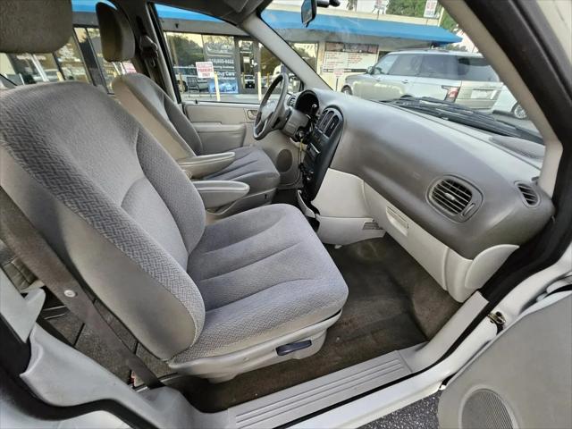 2006 Dodge Grand Caravan SE