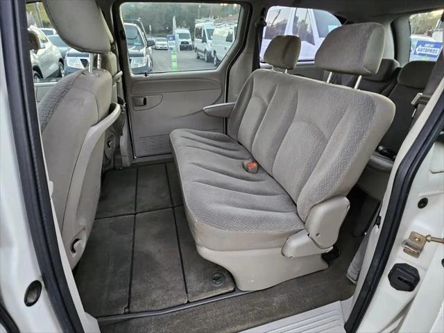 2006 Dodge Grand Caravan SE