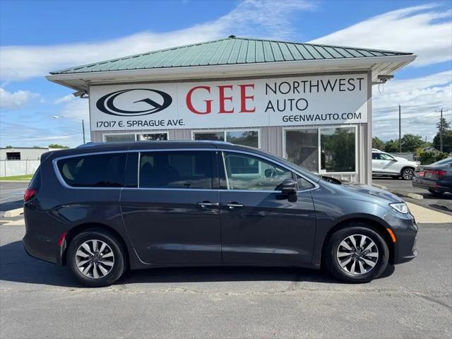 2021 Chrysler Pacifica Touring L