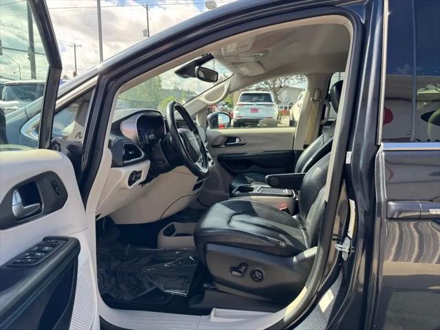 2021 Chrysler Pacifica Touring L