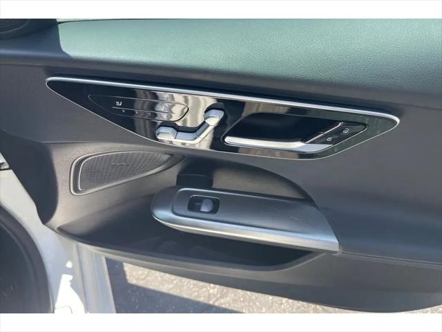 2023 Mercedes-Benz C-CLASS C 300 Sedan