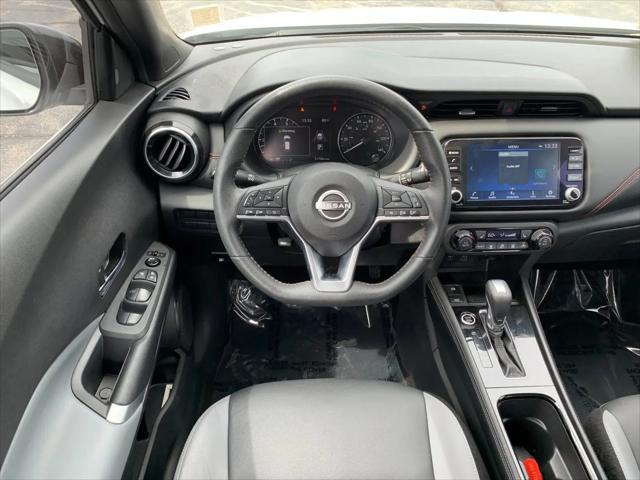 2023 Nissan Kicks SR Xtronic CVT