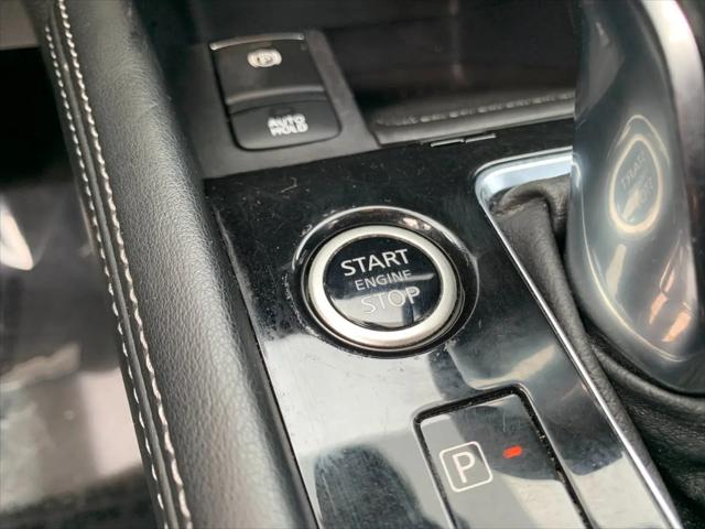 2023 Nissan Kicks SR Xtronic CVT