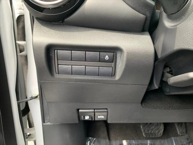 2023 Nissan Kicks SR Xtronic CVT