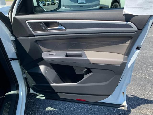 2021 Volkswagen Atlas 3.6L V6 SE w/Technology R-Line