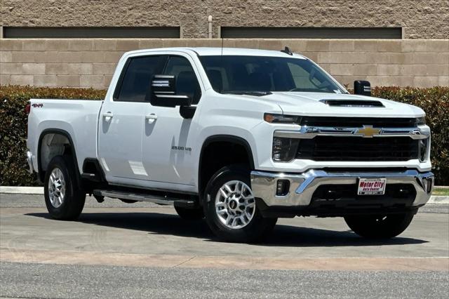 2025 Chevrolet Silverado 2500HD 4WD Crew Cab Standard Bed LT