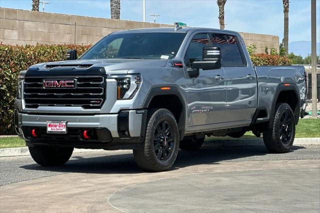 2025 GMC Sierra 2500HD 4WD Crew Cab Standard Bed AT4