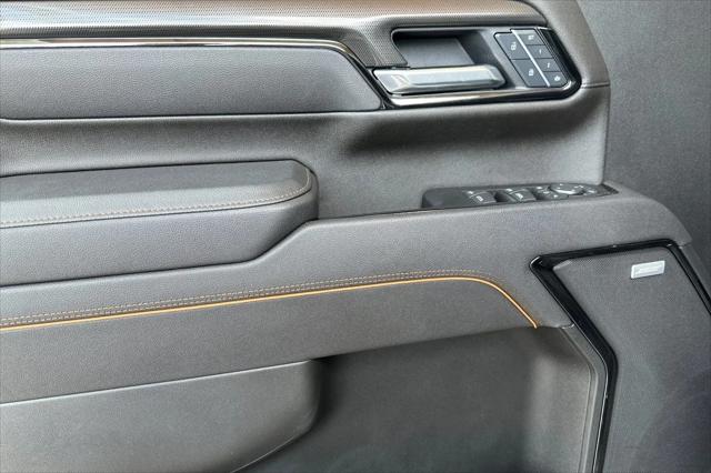 2025 GMC Sierra 2500HD 4WD Crew Cab Standard Bed AT4