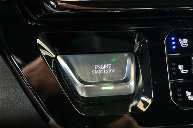 2025 GMC Sierra 2500HD 4WD Crew Cab Standard Bed AT4