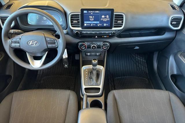 2024 Hyundai Venue SE