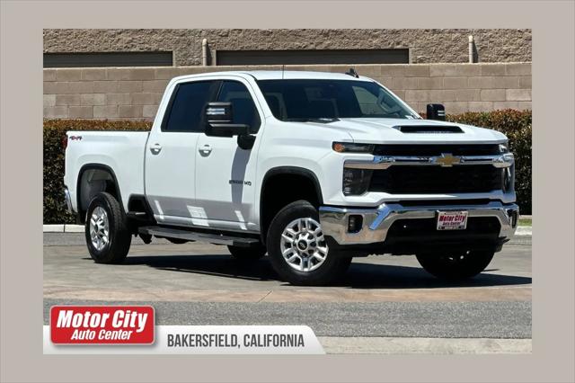 2025 Chevrolet Silverado 2500HD 4WD Crew Cab Standard Bed LT for sale in Bakersfield, CA