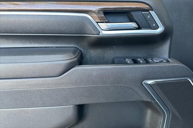 2025 Chevrolet Silverado 2500HD 4WD Crew Cab Standard Bed LT