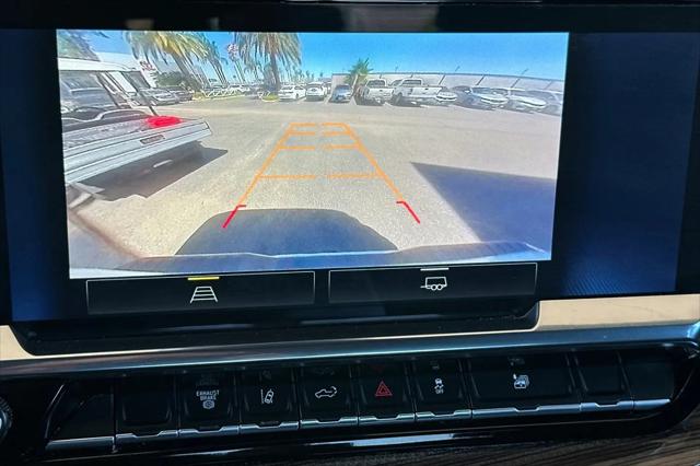 2025 Chevrolet Silverado 2500HD 4WD Crew Cab Standard Bed LT