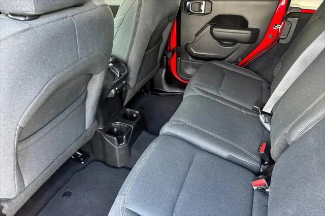 2025 Jeep Wrangler 4-Door Summit 4x4