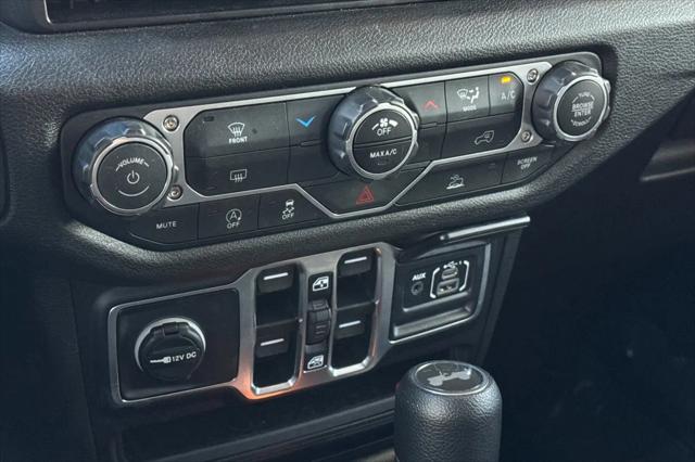 2025 Jeep Wrangler 4-Door Summit 4x4