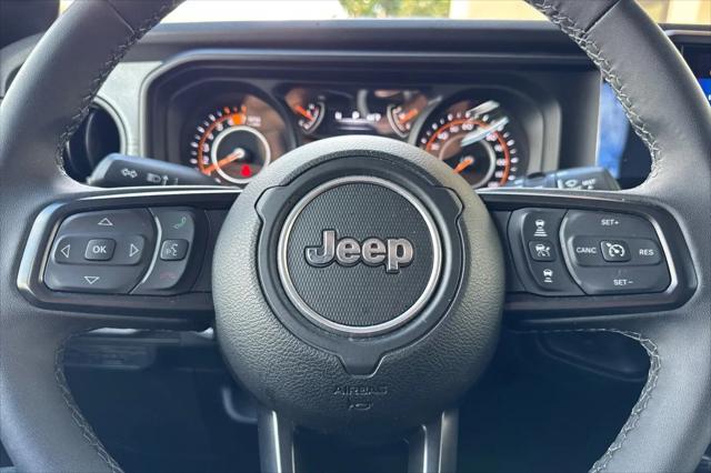 2025 Jeep Wrangler 4-Door Summit 4x4