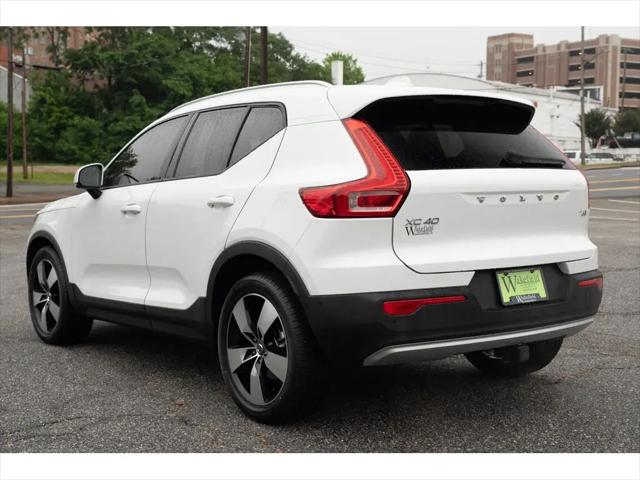 2019 Volvo XC40 T5 Momentum