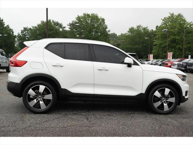 2019 Volvo XC40 T5 Momentum