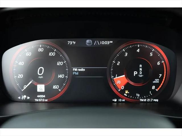2019 Volvo XC40 T5 Momentum