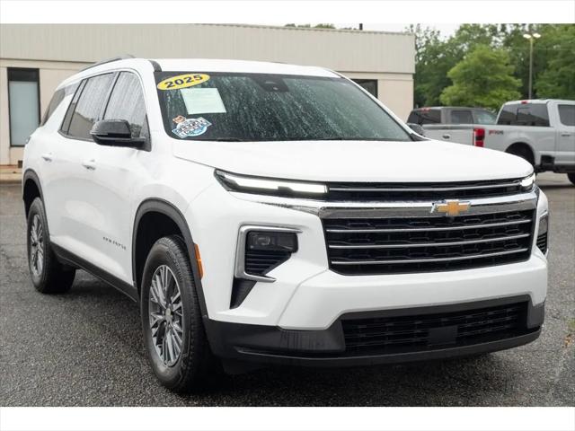 2025 Chevrolet Traverse FWD LT