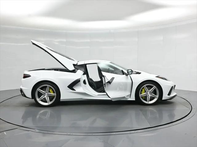 2023 Chevrolet Corvette Stingray RWD Coupe 2LT