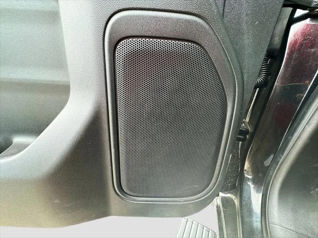 2020 Chevrolet Silverado 1500 2WD Crew Cab Short Bed Custom