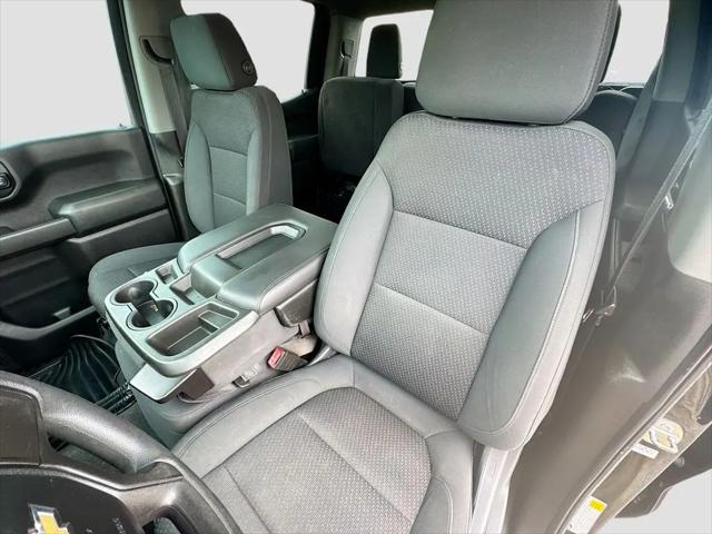 2020 Chevrolet Silverado 1500 2WD Crew Cab Short Bed Custom