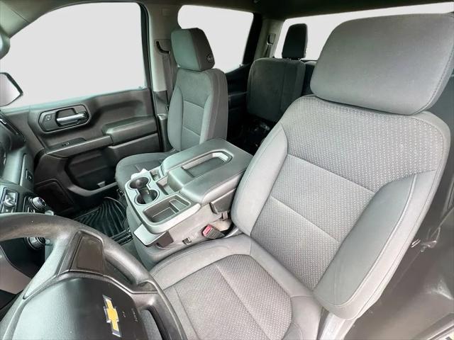 2020 Chevrolet Silverado 1500 2WD Crew Cab Short Bed Custom