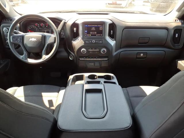 2023 Chevrolet Silverado 1500 4WD Crew Cab Short Bed Custom