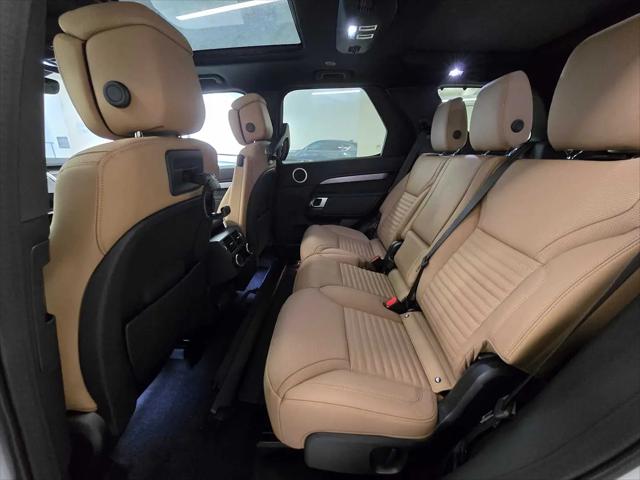 2026 Land Rover Discovery Gemini Edition