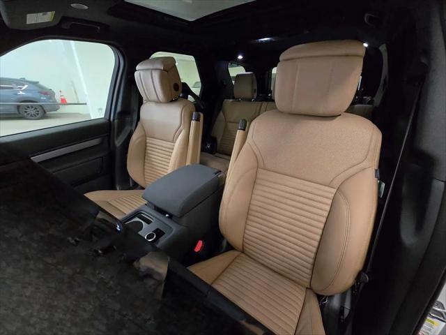 2026 Land Rover Discovery Gemini Edition