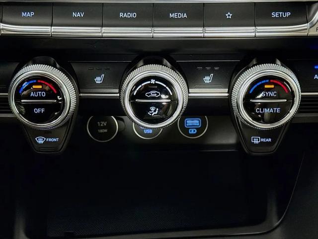 2023 Genesis G70 2.0T AWD