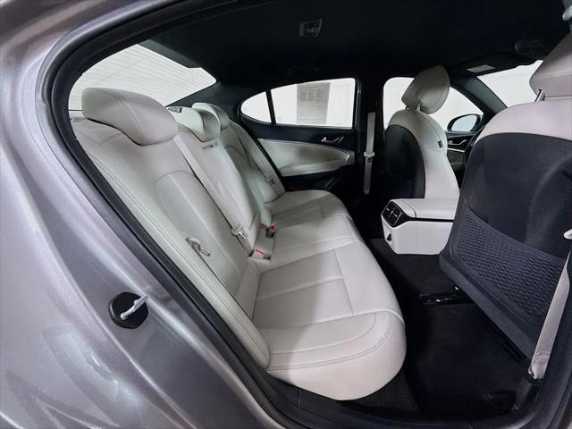 2023 Genesis G70 2.0T AWD