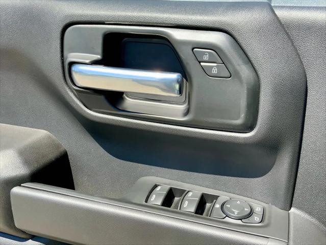 2026 Chevrolet Silverado 1500 4WD Crew Cab Short Bed Custom Trail Boss