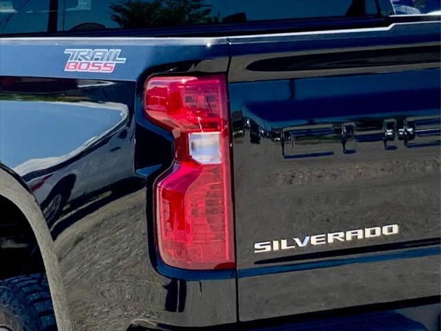 2026 Chevrolet Silverado 1500 4WD Crew Cab Short Bed Custom Trail Boss