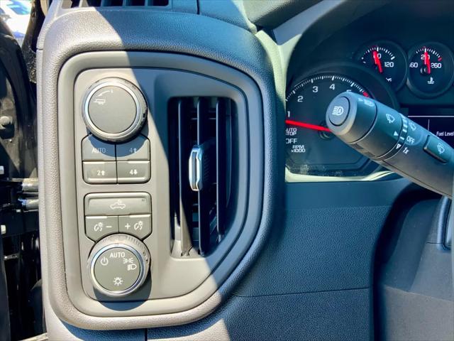2026 Chevrolet Silverado 1500 4WD Crew Cab Short Bed Custom Trail Boss