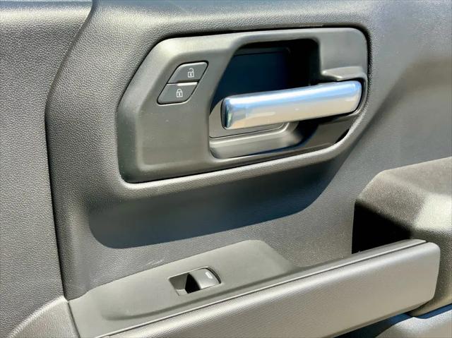 2026 Chevrolet Silverado 1500 4WD Crew Cab Short Bed Custom Trail Boss