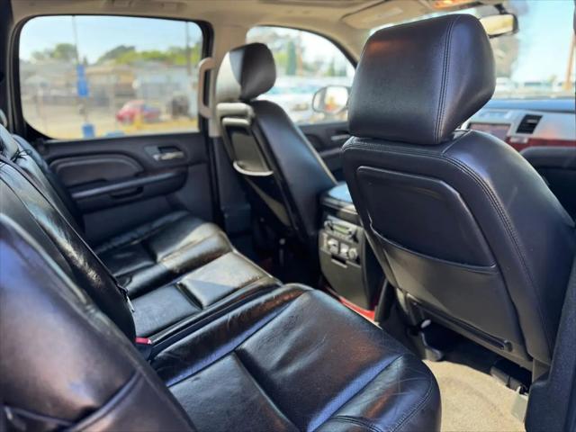 2013 Cadillac Escalade EXT Premium