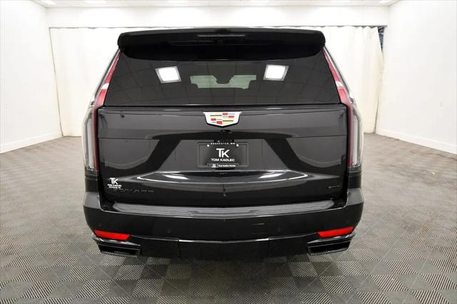 2022 Cadillac Escalade Sport