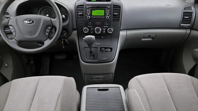 2014 Kia Sedona LX