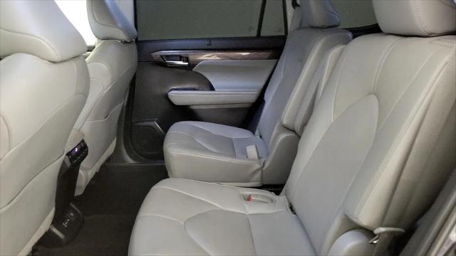 2023 Toyota Highlander Platinum