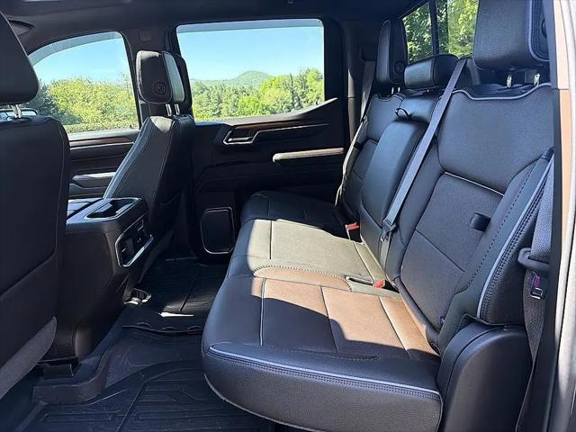 2023 GMC Sierra 1500 4WD Crew Cab Short Box Denali