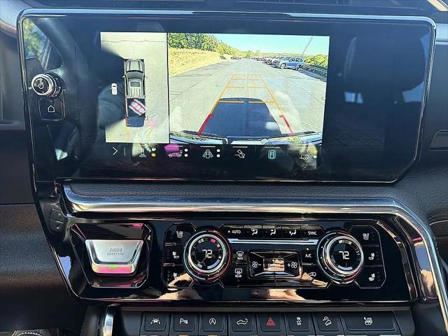 2023 GMC Sierra 1500 4WD Crew Cab Short Box Denali