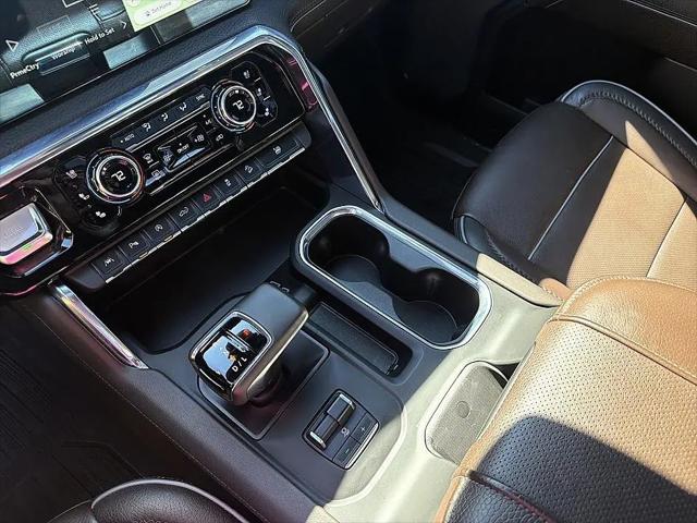 2023 GMC Sierra 1500 4WD Crew Cab Short Box Denali