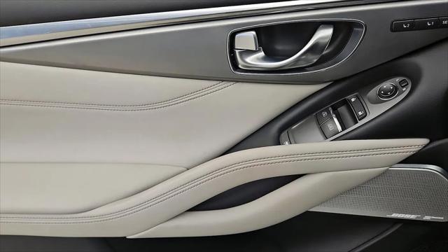 2017 INFINITI Q60 2.0t Premium