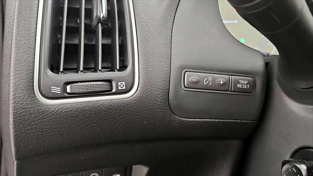 2017 INFINITI Q60 2.0t Premium