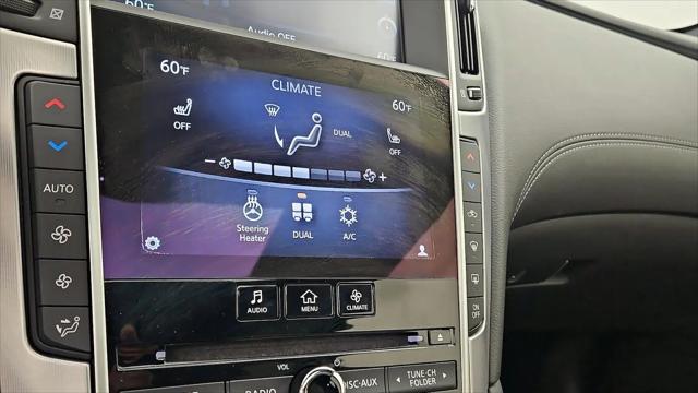 2017 INFINITI Q60 2.0t Premium